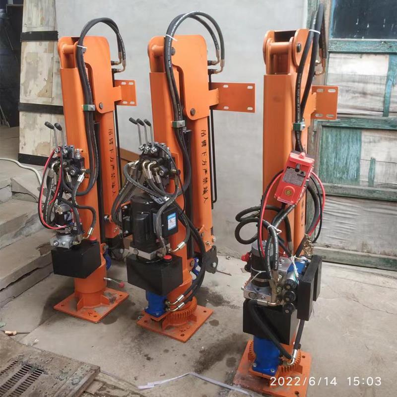 商都县重汽蓝牌随车吊 3.2吨 国六动力强 液压驱动 农用自卸起重机